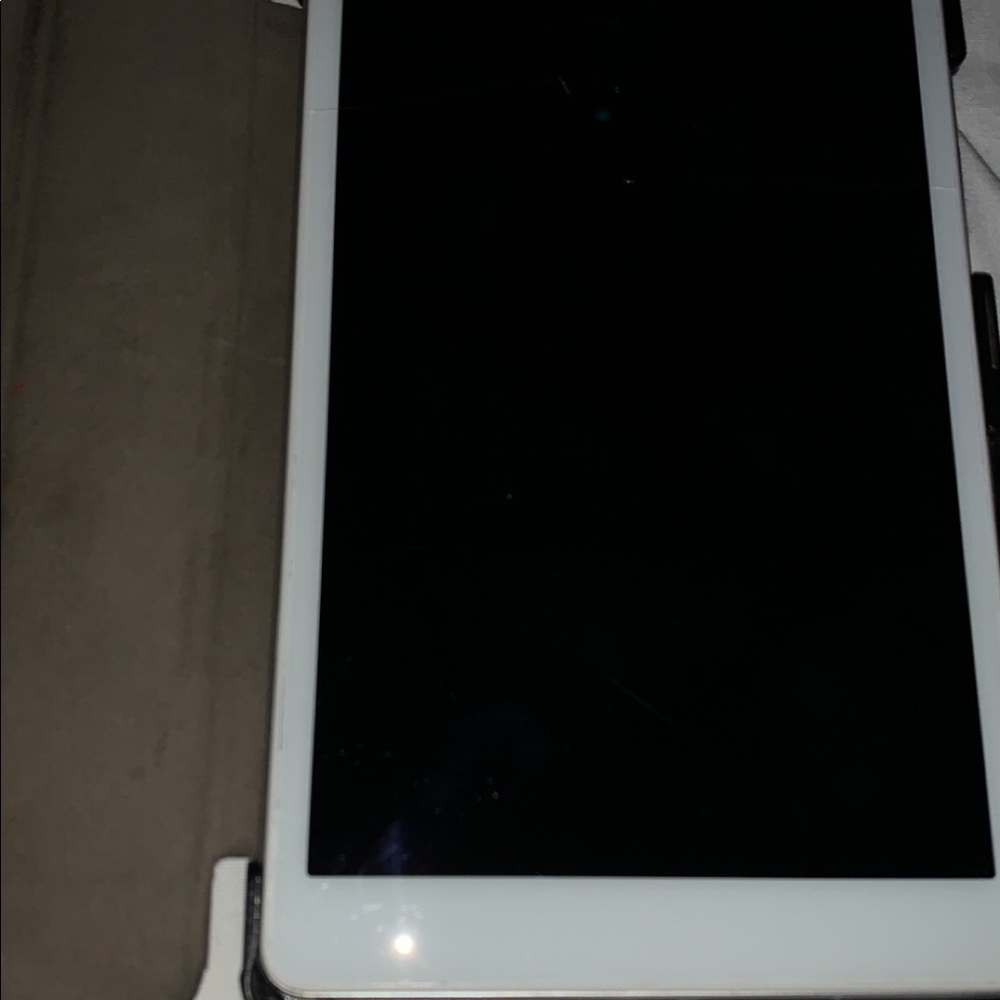 Samsung tablet good condition.